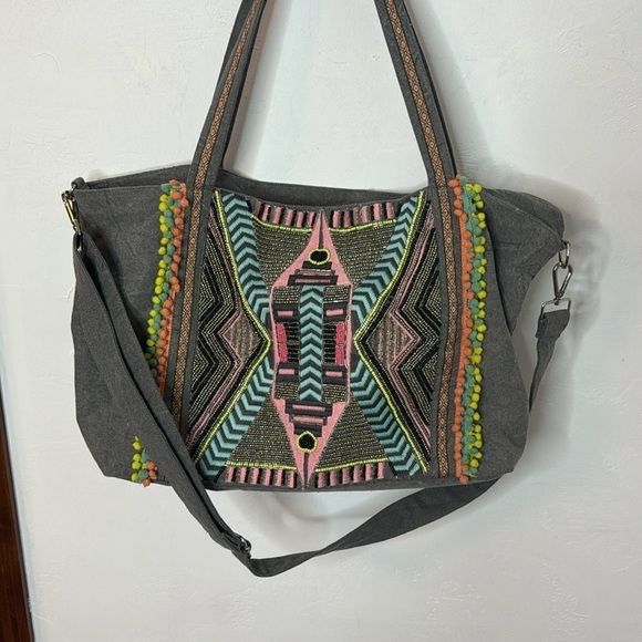 America & Beyond Gray Embroidered Overnight Bag TB5513 - Picture 2 of 14